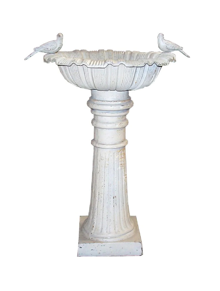 Canterbury Cast Iron Bird Bath with 2 birds in antique white colour