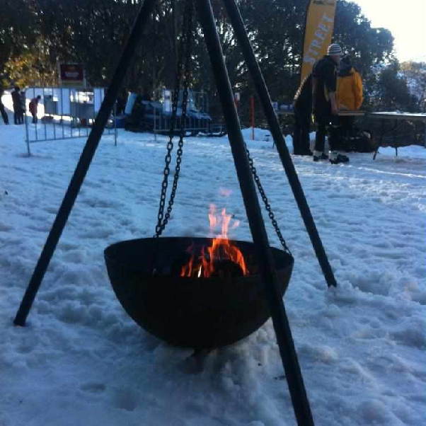 The Tripod Fire Pit 150cm Diameter x 200cm High hotfirepits